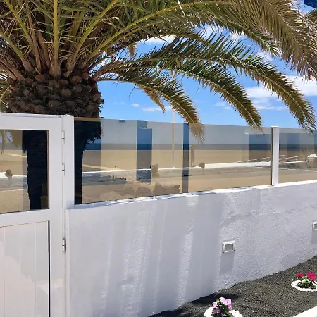 Sea Front Frente Al Mar Apartment Playa Honda (Lanzarote)